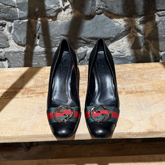 Gucci Black Leather Web Stripe Interlocking GG Pumps - Picture 3 of 13